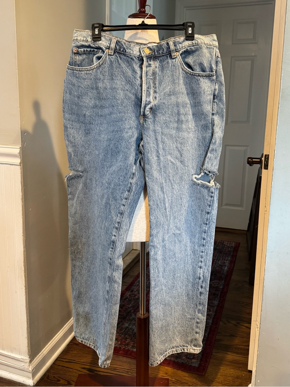 Garage Light Blue Distressed Woman’s Jeans